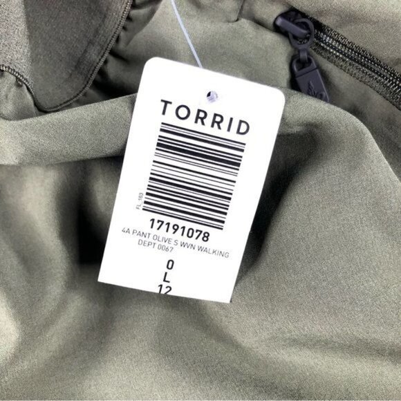 NWT Torrid Happy Camper Sz0  LRG Olive Green Woven Walking Pants, Fitness - Picture 3 of 10
